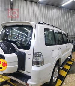 ميتسوبيشي باجيرو